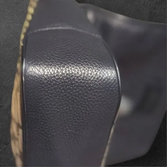 Coach Signature Canvas & Leather Crossbody Bag – Chain Strap Flap Purse - Picture 8 of 15